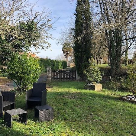 Charmant Gite En Perigord Vert Douchapt Buitenkant foto