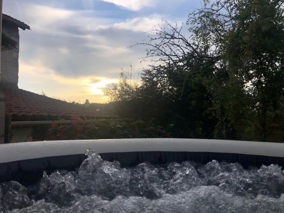 Charmant Gite En Perigord Vert Douchapt Buitenkant foto